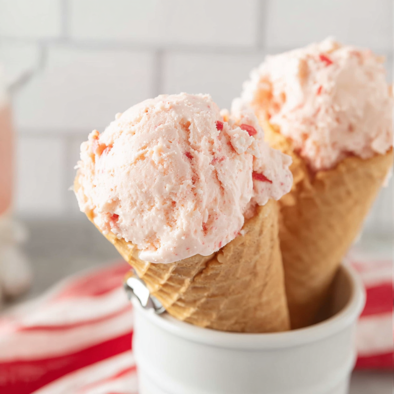 Delicious No Churn Rhubarb Ice Cream Recipe