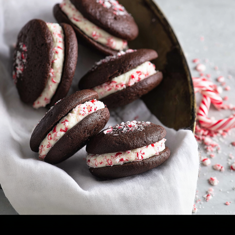 Delicious Peppermint Chocolate Whoopie Pies Recipe