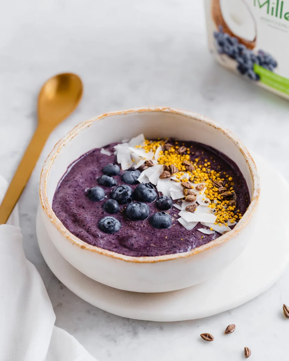 Berry Cauliflower Smoothie Bowl Summer Delight. Yum!