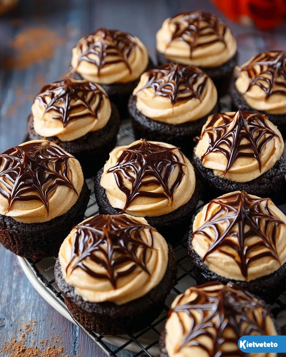 Low-Carb Halloween Spiderweb Cupcakes